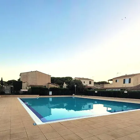 別荘 T3 Climatisee Pour 6 Avec Piscine Et Parking Au Cap D'agde - Fr-1-607-239 アグド