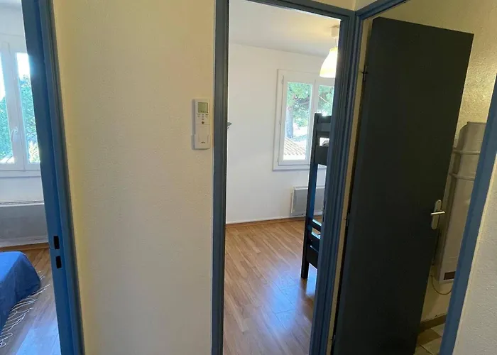 Holiday home T3 Climatisee Pour 6 Avec Piscine Et Parking Au Cap D'agde - Fr-1-607-239 Agde