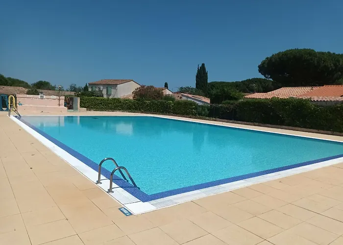 Holiday home T3 Climatisee Pour 6 Avec Piscine Et Parking Au Cap D'agde - Fr-1-607-239 Agde